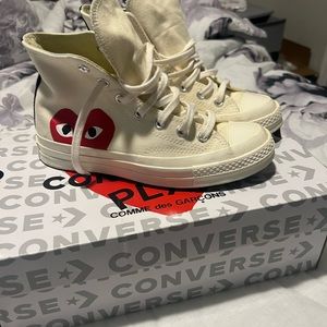Authentic Comme des Garcons shoes!! Size -7 only worn a few times😊